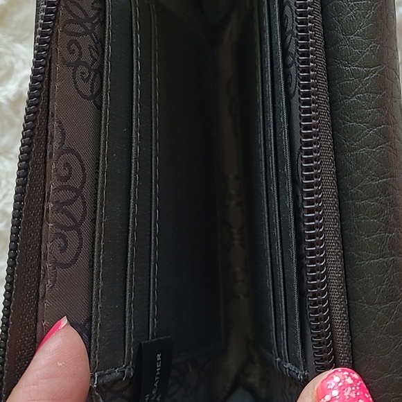 Enzo Angiolini dark gray wallet. Has change pocket & 6 card pockets inside. - Picture 7 of 16